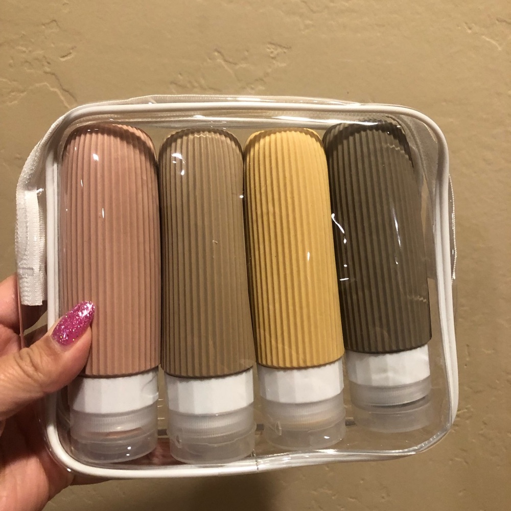 New neutral travel containers